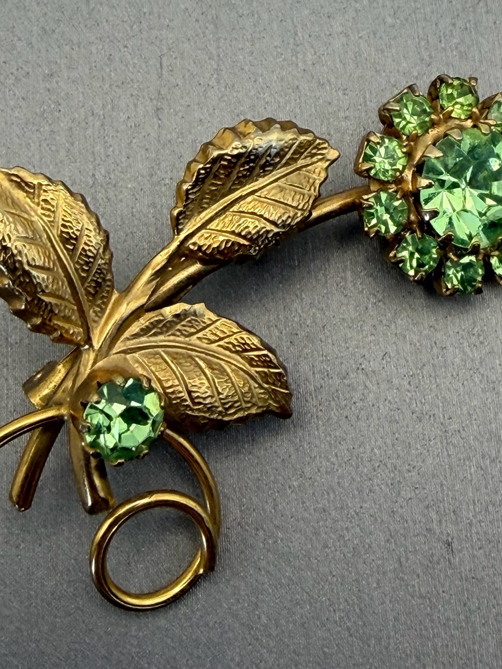 Peridot Green Rhinestone Gold Tone Flower Brooch